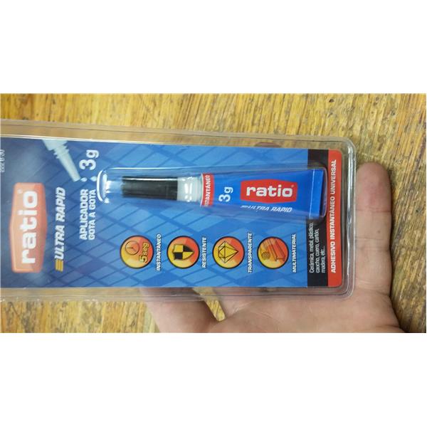 Adhesivo instant&aacute;neo universal.