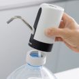 Dispensador agua automatico recargable.